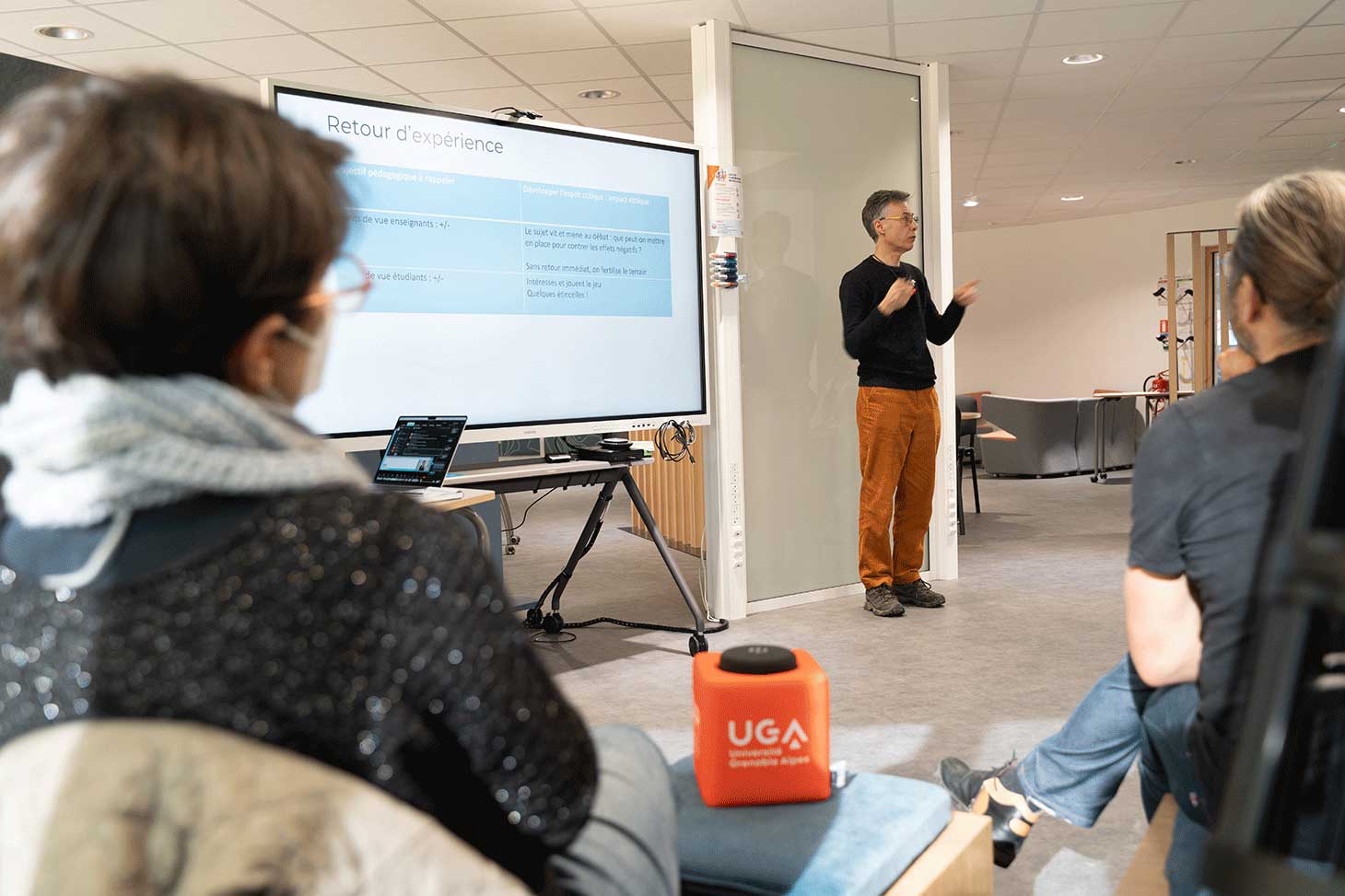 Conférences Pédagotalks au sujet de la pédagogie et l'intelligence artificielle générative avec Denis Trystram, organisée par la DAPI (Direction d'Appui à la Pédagogie et à l'Innovation)